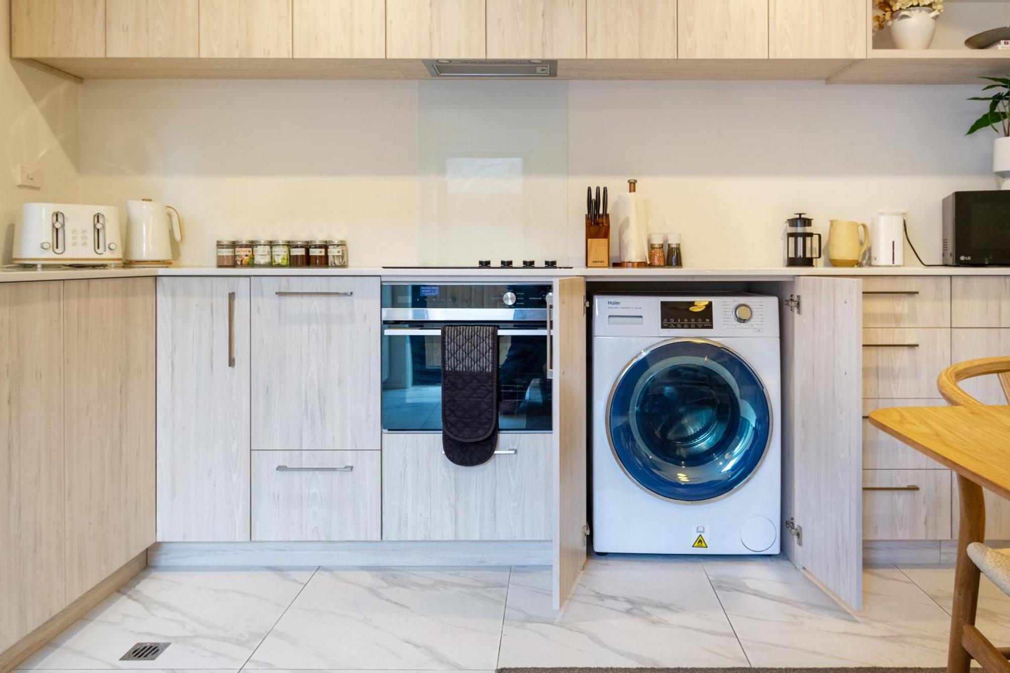 Stylish Central City Townhouse Next To Little High Κράισττσερτς Εξωτερικό φωτογραφία